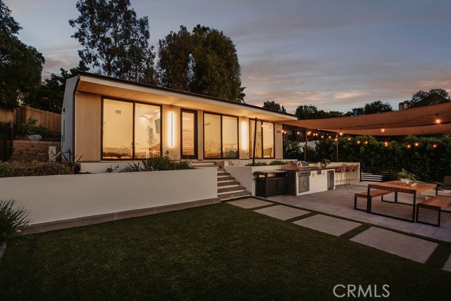 Detail Gallery Image 38 of 74 For 12822 Fairhaven, Santa Ana,  CA 92705 - 6 Beds | 4/1 Baths