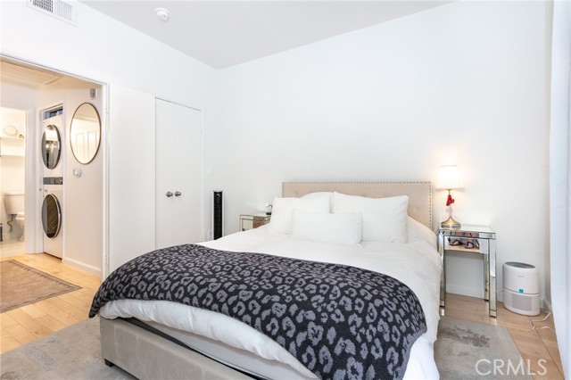 Detail Gallery Image 16 of 26 For 19350 Sherman #124,  Reseda,  CA 91335 - 1 Beds | 1 Baths