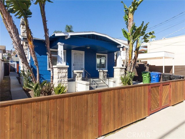 Detail Gallery Image 3 of 19 For 2617 S Pacific Ave #B,  San Pedro,  CA 90731 - 1 Beds | 1 Baths