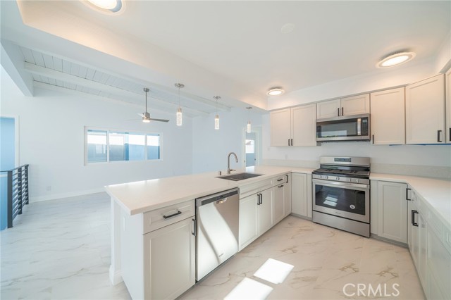 Kitchen to the dining area