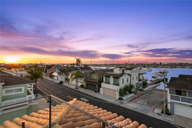 1201 E Balboa Boulevard, Newport Beach CA: https://media.crmls.org/medias/8ab15dca-13de-4666-9f71-33f7db327d31.jpg