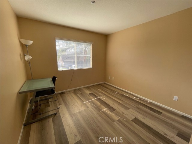 Detail Gallery Image 32 of 39 For 1434 Haddington Dr, Riverside,  CA 92507 - 4 Beds | 2/1 Baths