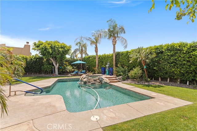 79 Sedona Court, Palm Desert CA: https://media.crmls.org/medias/8ab1db33-716e-4d93-975f-1bebdc48f3c2.jpg