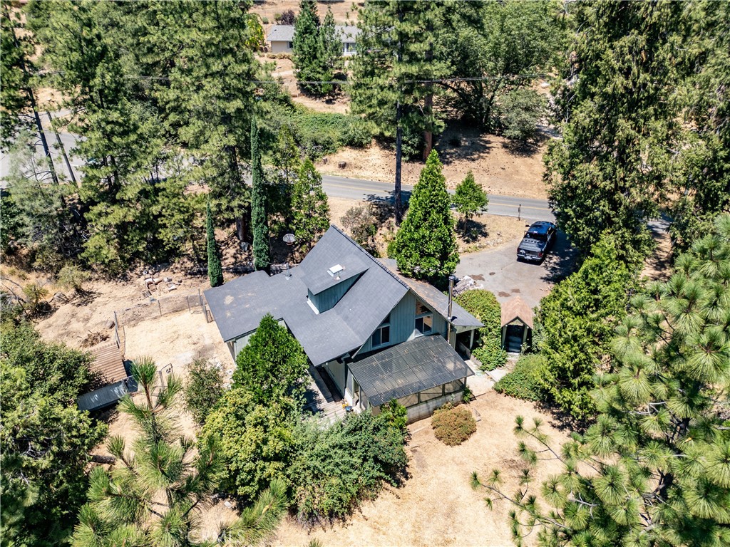https://media.crmls.org/medias/8ab22260-4477-40ff-9bb4-7461a591cb90.jpg?preset=X-Large