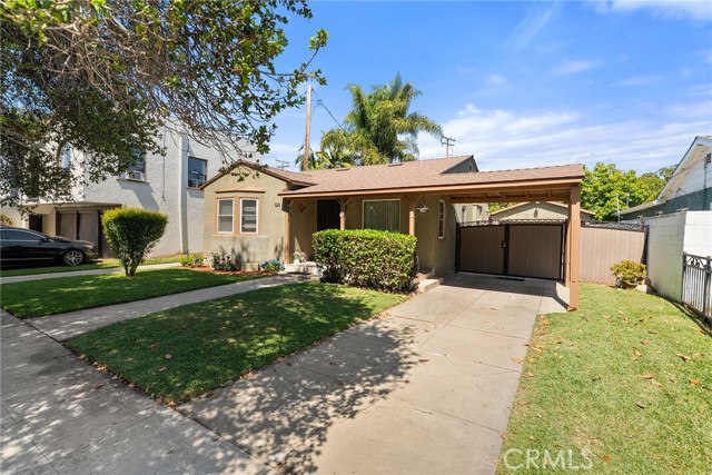 1876 Oregon Avenue, Long Beach CA: https://media.crmls.org/medias/8ab22751-a776-45c4-8c31-86978d1f12d3.jpg