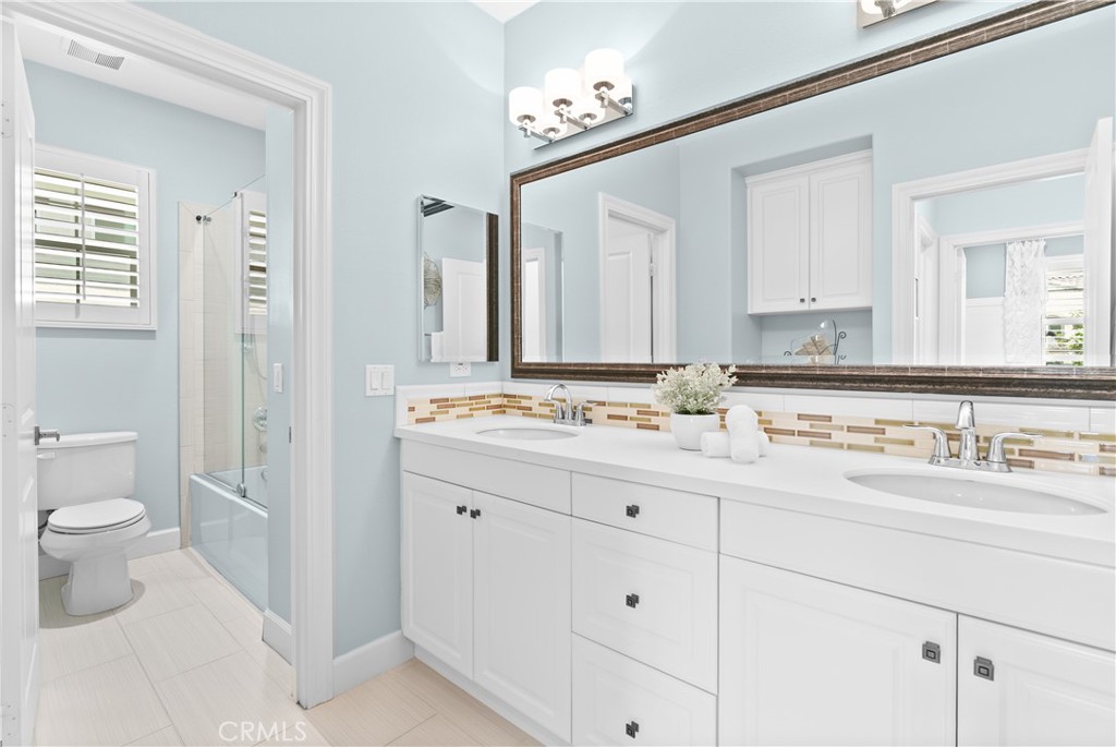 MLS #OC25195995 image #46