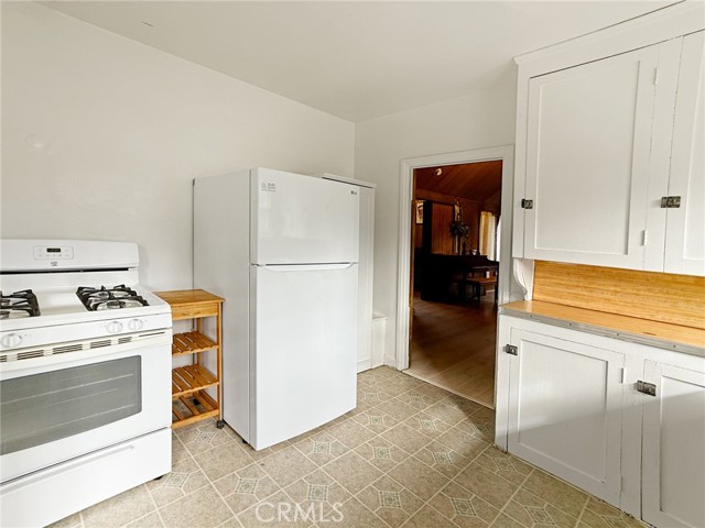 Detail Gallery Image 11 of 31 For 2544 Hermosa, Montrose,  CA 91020 - 2 Beds | 1 Baths