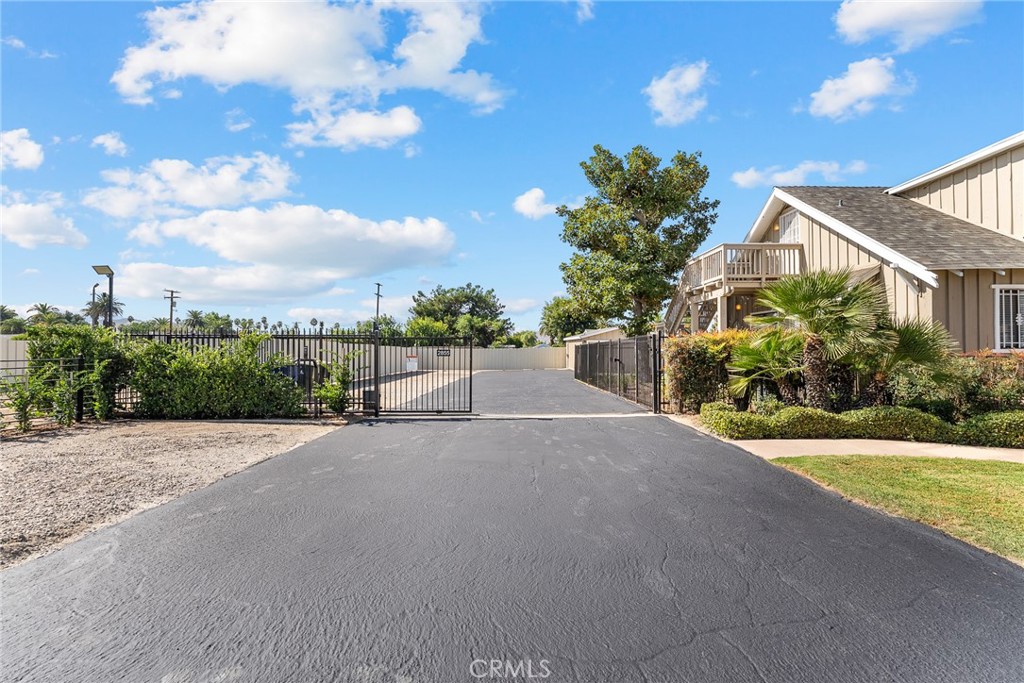 MLS #IV25219801 image #31