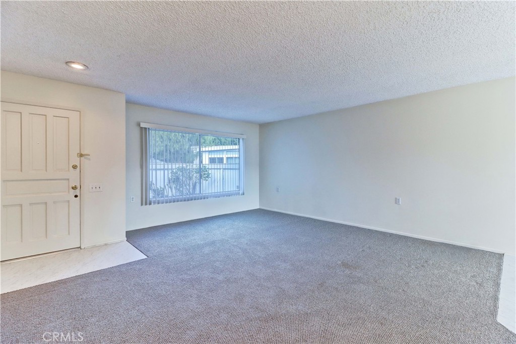 MLS #OC25267667 image #13