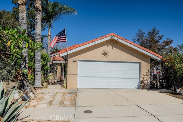 Detail Gallery Image 2 of 51 For 15738 Merrill Ave, Fontana,  CA 92335 - 4 Beds | 2 Baths