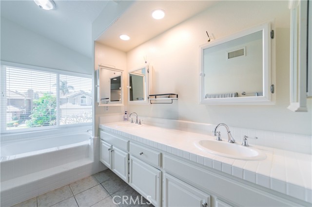 Image 20 of 24 For 28105 Hollyberry Lane