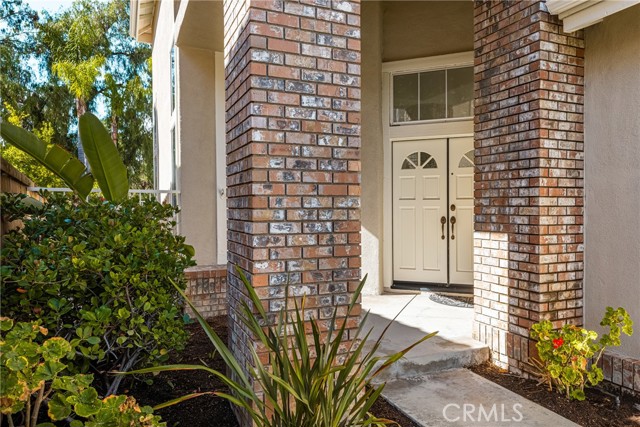 Detail Gallery Image 4 of 45 For 823 S Parkglen Pl, Anaheim Hills,  CA 92808 - 4 Beds | 3/1 Baths