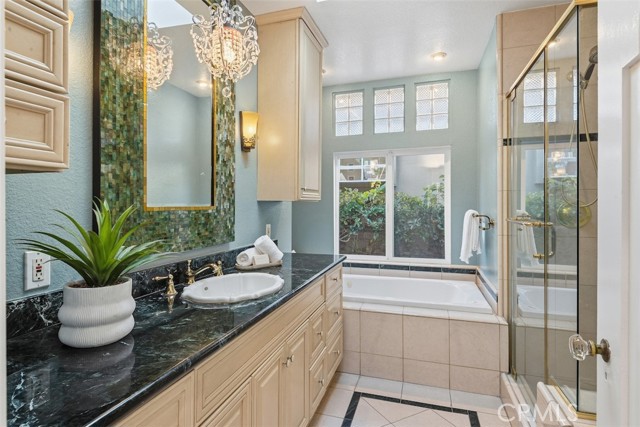 Detail Gallery Image 23 of 41 For 266 Park Ave, Long Beach,  CA 90803 - 4 Beds | 2 Baths