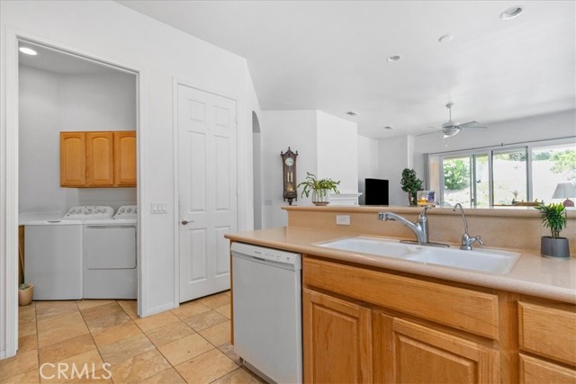 Detail Gallery Image 8 of 33 For 1664 Landmark Way, Hemet,  CA 92223 - 2 Beds | 2 Baths