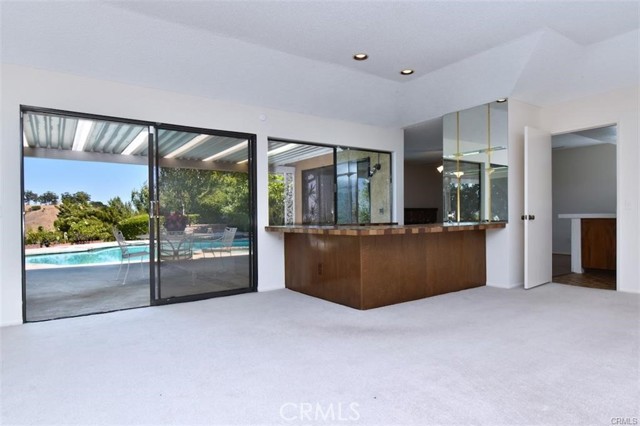 Detail Gallery Image 8 of 34 For 4061 Falling Leaf, Encino,  CA 91316 - 5 Beds | 4/1 Baths