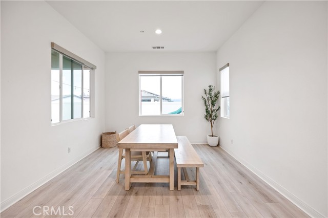 Detail Gallery Image 9 of 39 For 39481 Chamise, Temecula,  CA 92591 - 4 Beds | 3 Baths