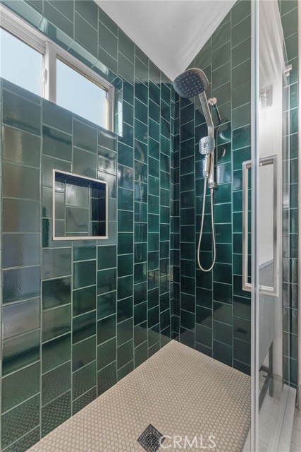 Detail Gallery Image 11 of 20 For 5409 Magnolia, Riverside,  CA 92506 - 2 Beds | 2 Baths