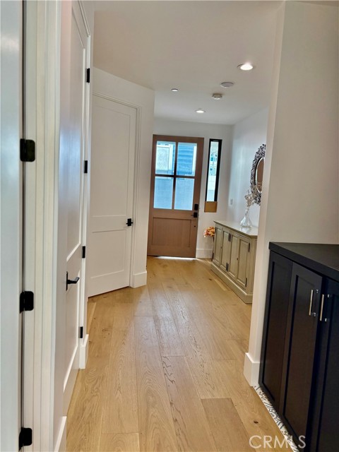 Detail Gallery Image 16 of 43 For 2621 Gates Ave #B,  Redondo Beach,  CA 90278 - 4 Beds | 3 Baths