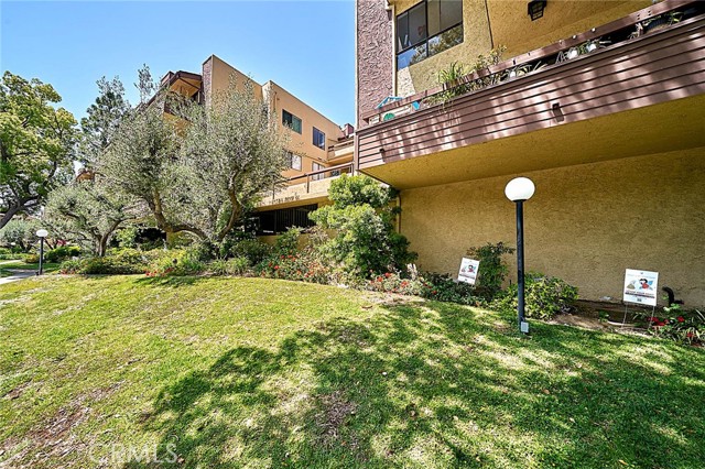 444 Piedmont Avenue, 308 photo 2