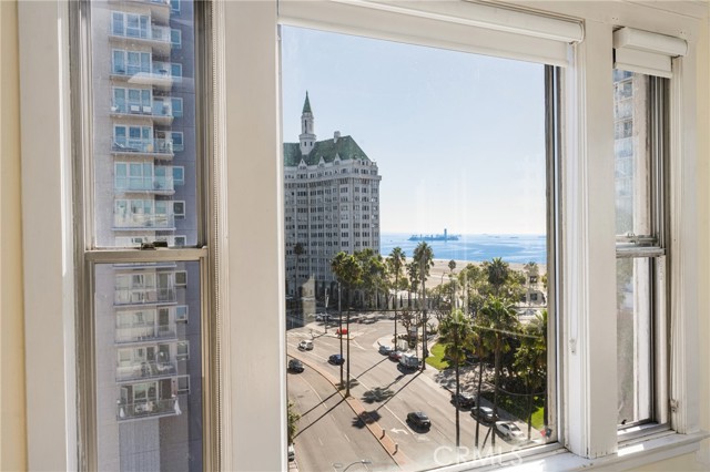 Front Image Thumbnail for CRPW25242052