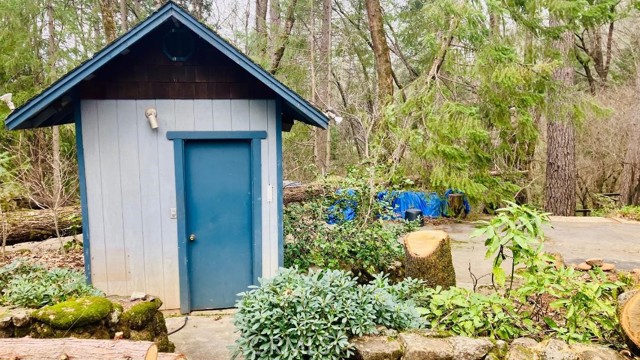 Detail Gallery Image 9 of 35 For 4920 Tippitoe, Forest Ranch,  CA 95942 - 4 Beds | 2/1 Baths