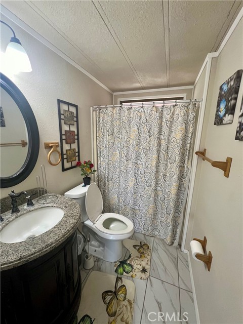 Detail Gallery Image 15 of 20 For 2433 46th St, Rosamond,  CA 93560 - 4 Beds | 2 Baths