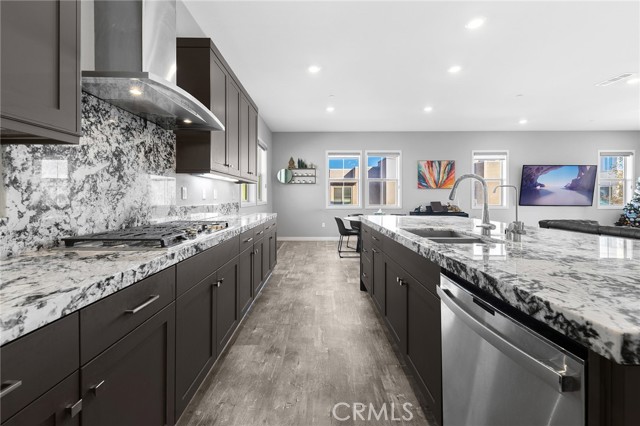 Detail Gallery Image 12 of 70 For 115 Frame, Irvine,  CA 92618 - 3 Beds | 2/1 Baths