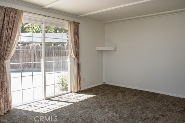 Detail Gallery Image 13 of 68 For 933 Eastside Rd, El Cajon,  CA 92020 - 3 Beds | 2/1 Baths