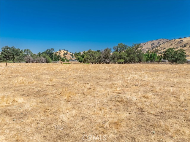 5770 Elwood, Sanger CA: https://media.crmls.org/medias/8abb4c14-b0b5-4751-83d8-e2c493aa832d.jpg