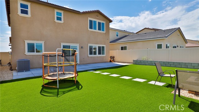 Detail Gallery Image 39 of 46 For 10868 Quarter Horse Ave, Hesperia,  CA 92345 - 3 Beds | 2/1 Baths