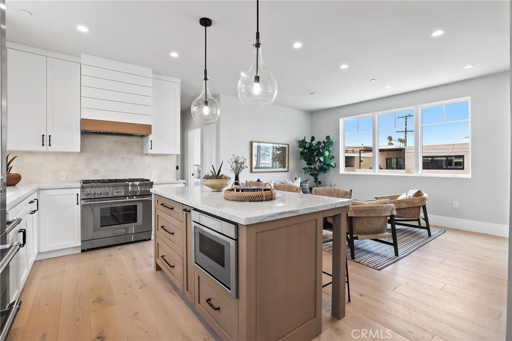 8abc67cd D9f2 4f37 81e7 E13bf1cd1efc