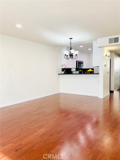 Detail Gallery Image 4 of 21 For 506 Orange Blossom, Irvine,  CA 92618 - 1 Beds | 1 Baths