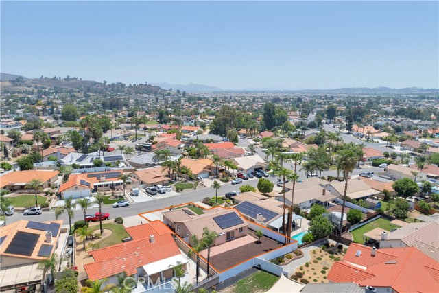 29817 Sloop Drive, Canyon Lake CA: https://media.crmls.org/medias/8abd893e-682a-455b-8b37-ae7b4cf3c85c.jpg