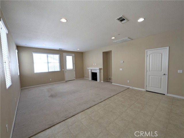 Detail Gallery Image 8 of 31 For 7450 Silver Saddle Ct, Corona,  CA 92880 - 5 Beds | 3/1 Baths