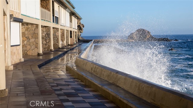 Detail Gallery Image 9 of 21 For 22 Blue Lagoon, Laguna Beach,  CA 92651 - 3 Beds | 3/1 Baths