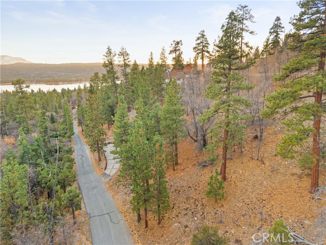 Detail Gallery Image 14 of 28 For 1237 Ridge Rd, Fawnskin,  CA 92333 - – Beds | – Baths