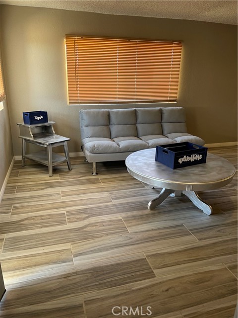 27172 Prospect Street, Boron CA: https://media.crmls.org/medias/8ac02472-f477-4b10-903b-9f599f476e0a.jpg