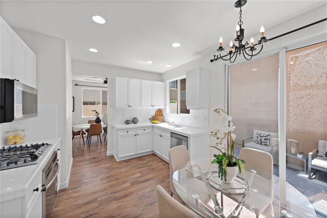Detail Gallery Image 9 of 49 For 205 Woodcrest Ln, Aliso Viejo,  CA 92656 - 4 Beds | 2/1 Baths