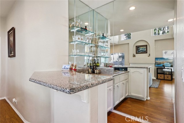 Detail Gallery Image 17 of 67 For 420 Somerset Cir, Corona,  CA 92879 - 5 Beds | 3 Baths