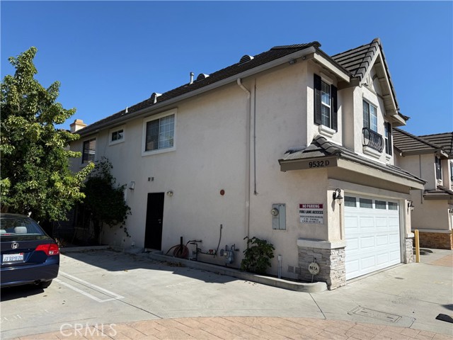Detail Gallery Image 2 of 3 For 9532 Cortada St #D,  El Monte,  CA 91733 - 4 Beds | 2/1 Baths