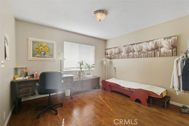 21268 Chardonnay, Apple Valley CA: https://media.crmls.org/medias/8ac44aa7-e3f8-4762-bbba-9129afcd60e4.jpg