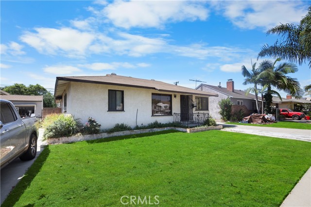 Detail Gallery Image 3 of 24 For 6049 Pennswood Ave, Lakewood,  CA 90712 - 3 Beds | 2 Baths
