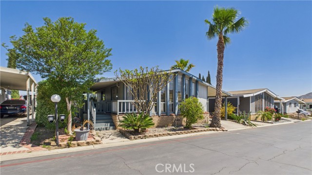 Detail Gallery Image 2 of 21 For 1550 Rimpau Ave #39,  Corona,  CA 92881 - 2 Beds | 2 Baths