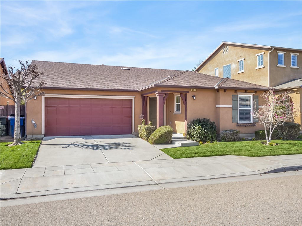 Detail Gallery Image 1 of 1 For 596 S Bundy Dr, Fresno,  CA 93727 - 3 Beds | 2 Baths