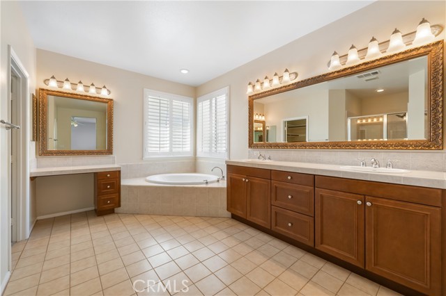 Detail Gallery Image 28 of 68 For 22229 Evening Star Ct, Saugus,  CA 91390 - 6 Beds | 5 Baths