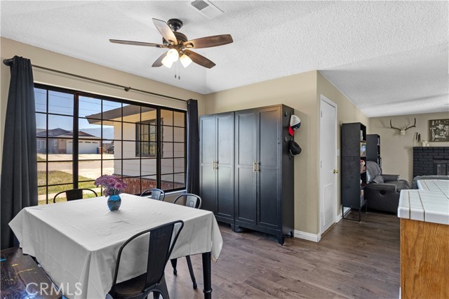 Detail Gallery Image 6 of 44 For 21921 Fig Ct, Tehachapi,  CA 93561 - 3 Beds | 2 Baths