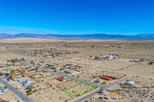 Detail Gallery Image 14 of 22 For 74552 Foothill Dr, Twentynine Palms,  CA 92277 - – Beds | – Baths