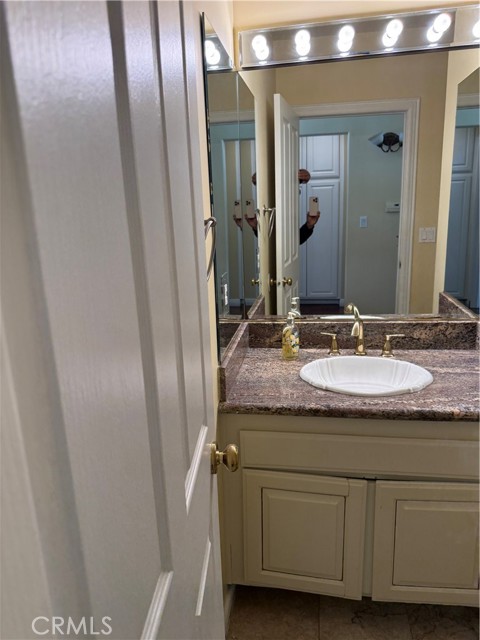 Detail Gallery Image 30 of 60 For 5224 Woodlake, Woodland Hills,  CA 91367 - 4 Beds | 3/1 Baths