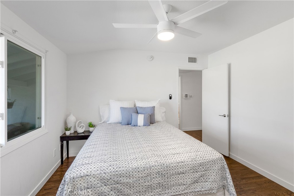 MLS #OC25257049 image #12