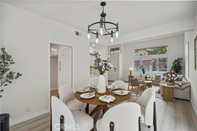 Detail Gallery Image 11 of 54 For 256 N Hickory Branch Ln, Orange,  CA 92869 - 4 Beds | 2/1 Baths